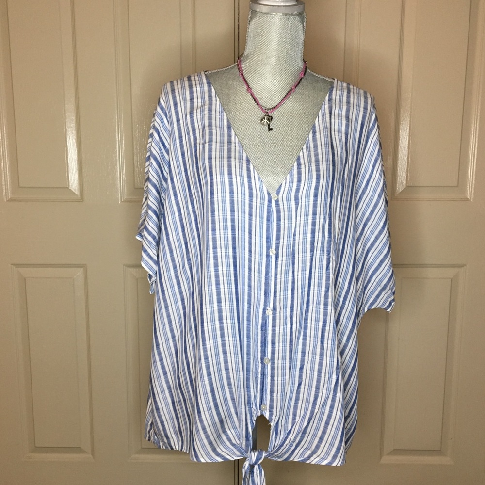 Universal Thread Short Sleeve Shirt